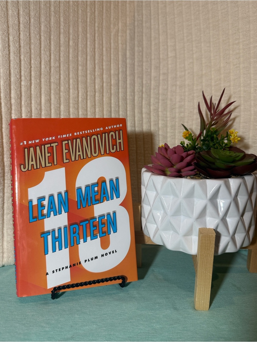 Lean Mean Thirteen by Janet Evanovich